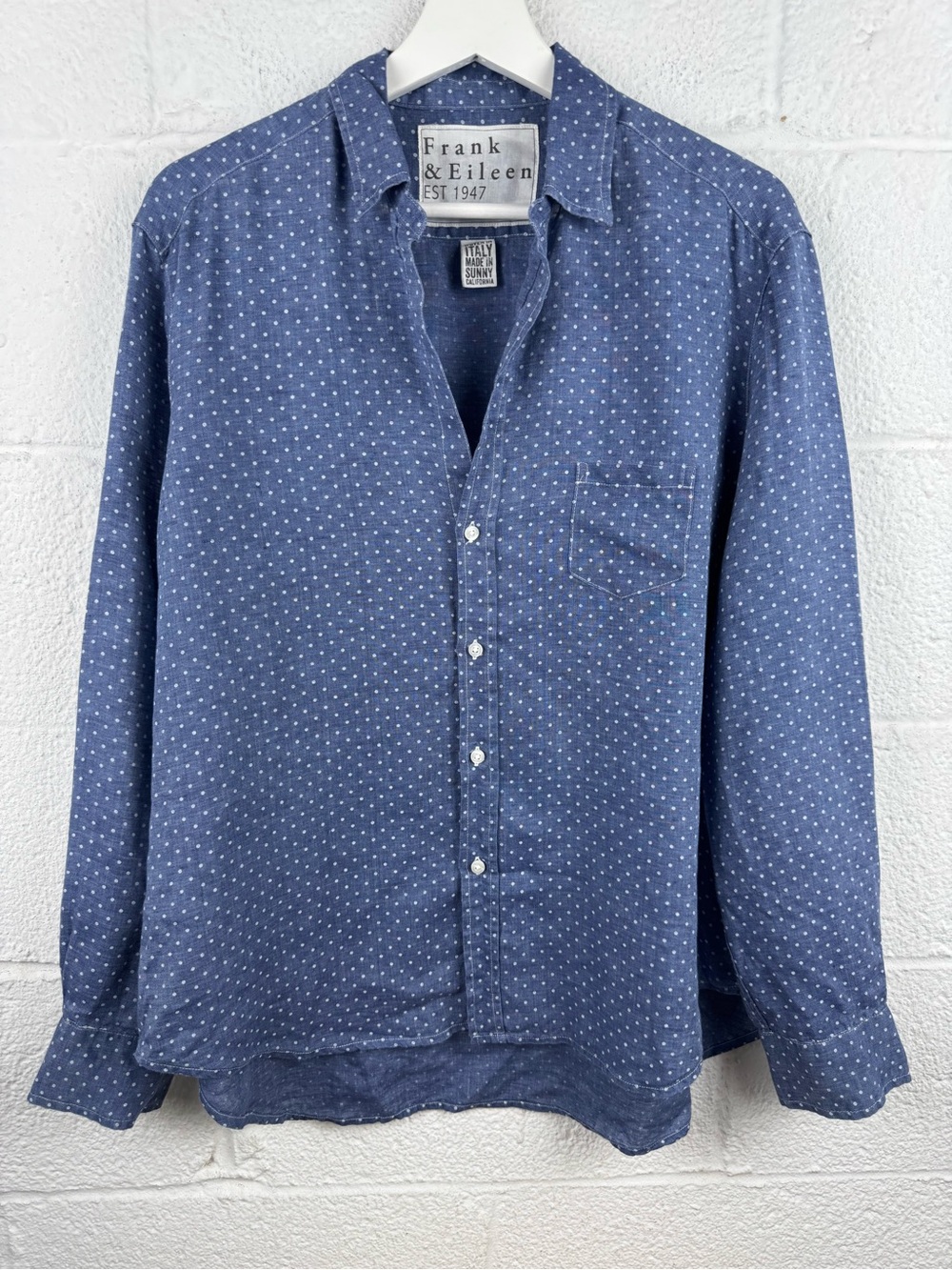 Frank & Eileen Eileen Navy Polka Dot Linen Button Down Shirt Large